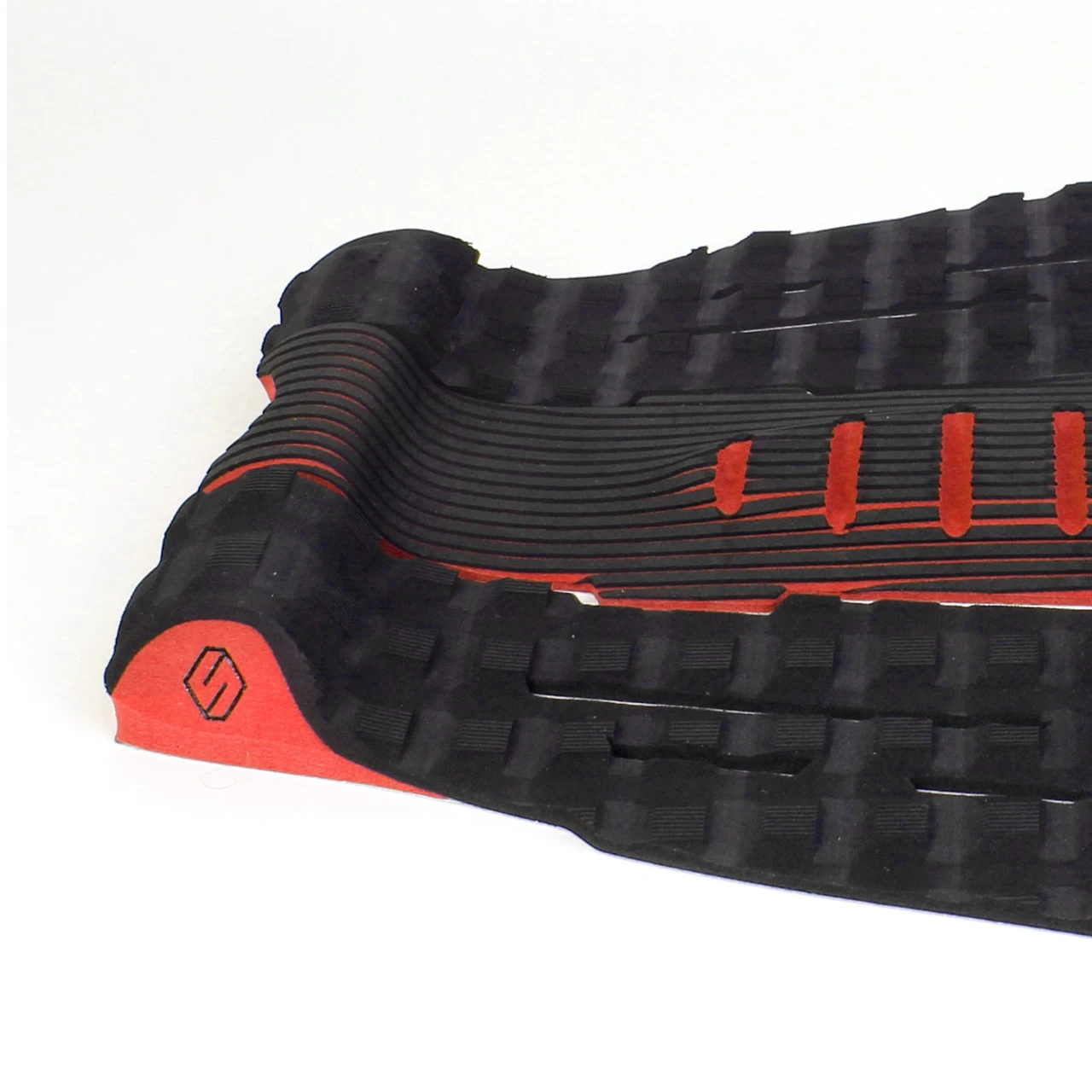 The Shaper Traction : Black / Red 5 The Shaper Traction : Black / Red - Image 3